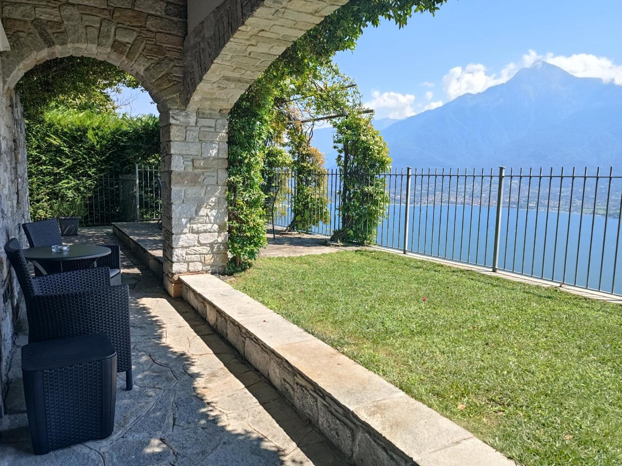 Villa Valuri Vista Magnifica Sul Lago Di Como Appartamento Piano Terra Vercana Buitenkant foto